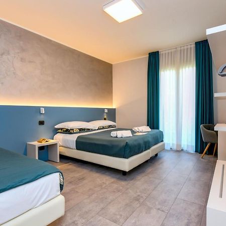 Garda Diamant Bed & Breakfast Desenzano del Garda Dış mekan fotoğraf