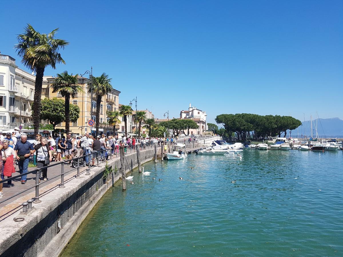 Garda Diamant Bed & Breakfast Desenzano del Garda Dış mekan fotoğraf