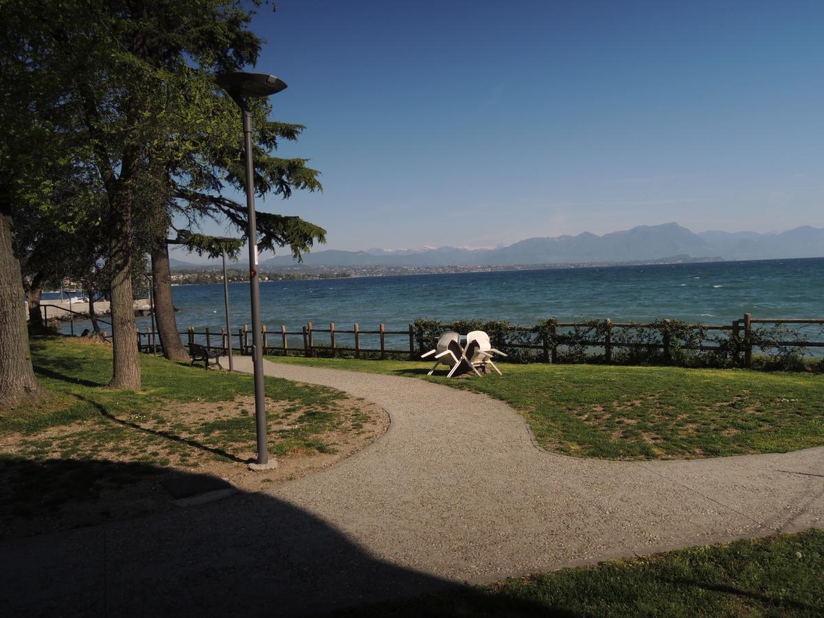 Garda Diamant Bed & Breakfast Desenzano del Garda Dış mekan fotoğraf