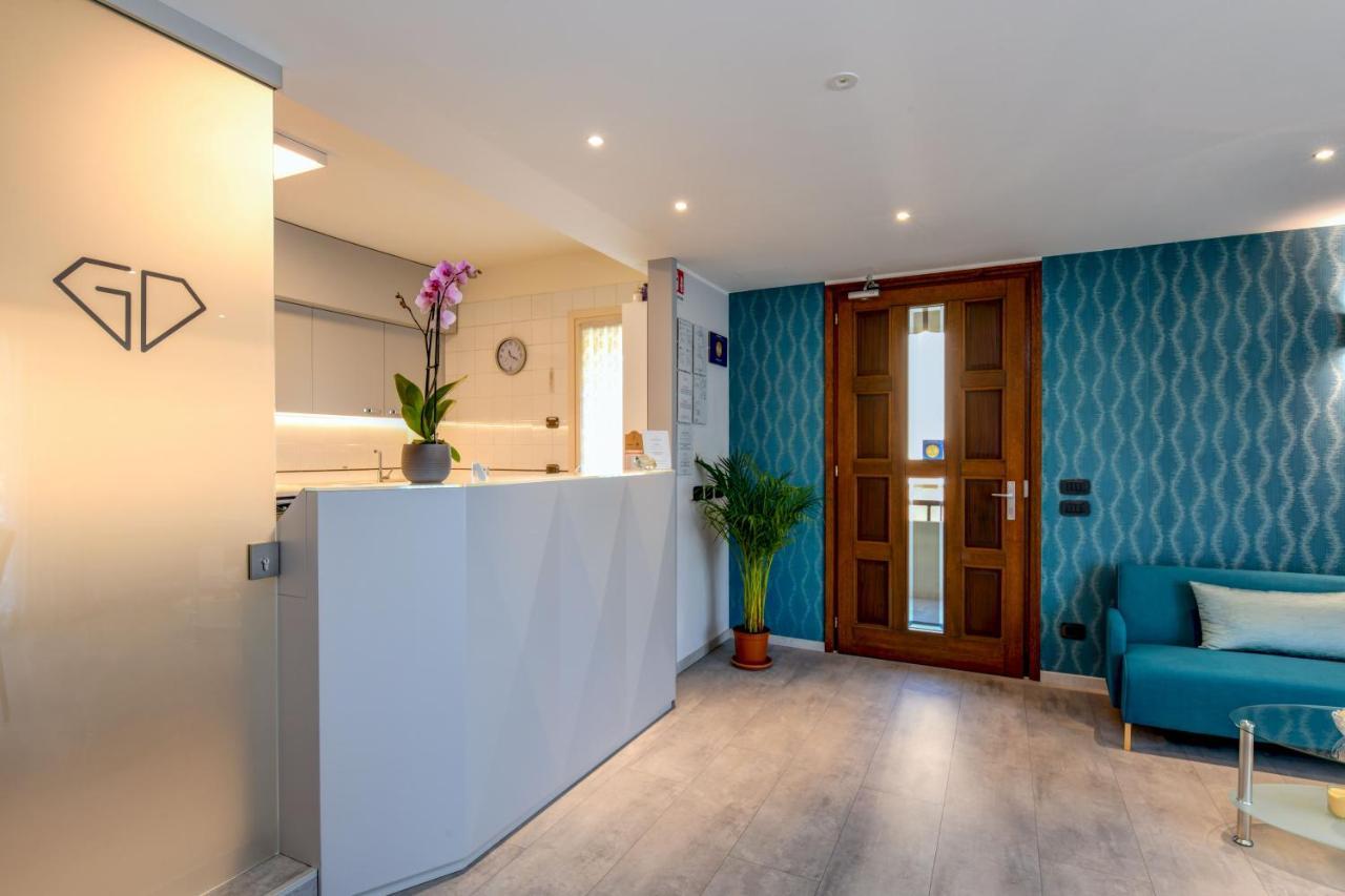 Garda Diamant Bed & Breakfast Desenzano del Garda Dış mekan fotoğraf