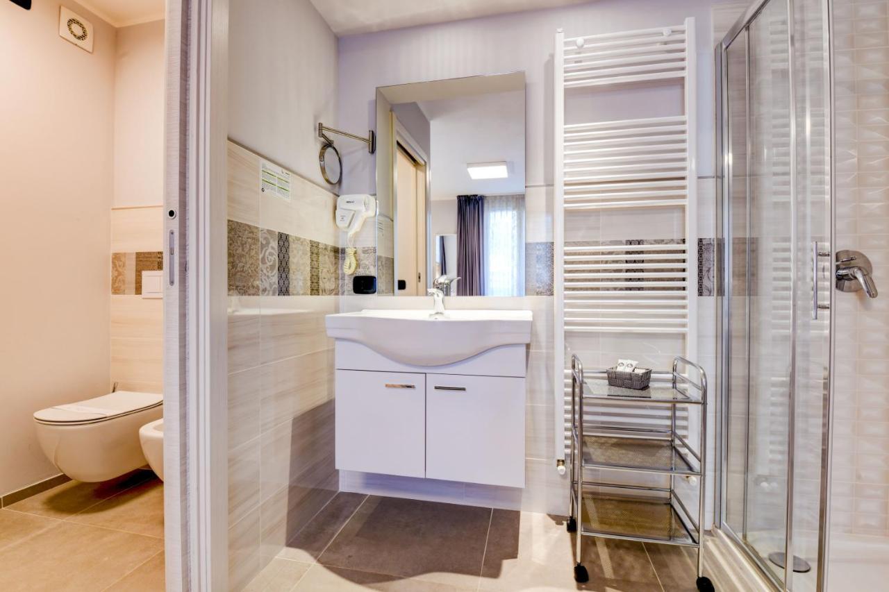 Garda Diamant Bed & Breakfast Desenzano del Garda Dış mekan fotoğraf