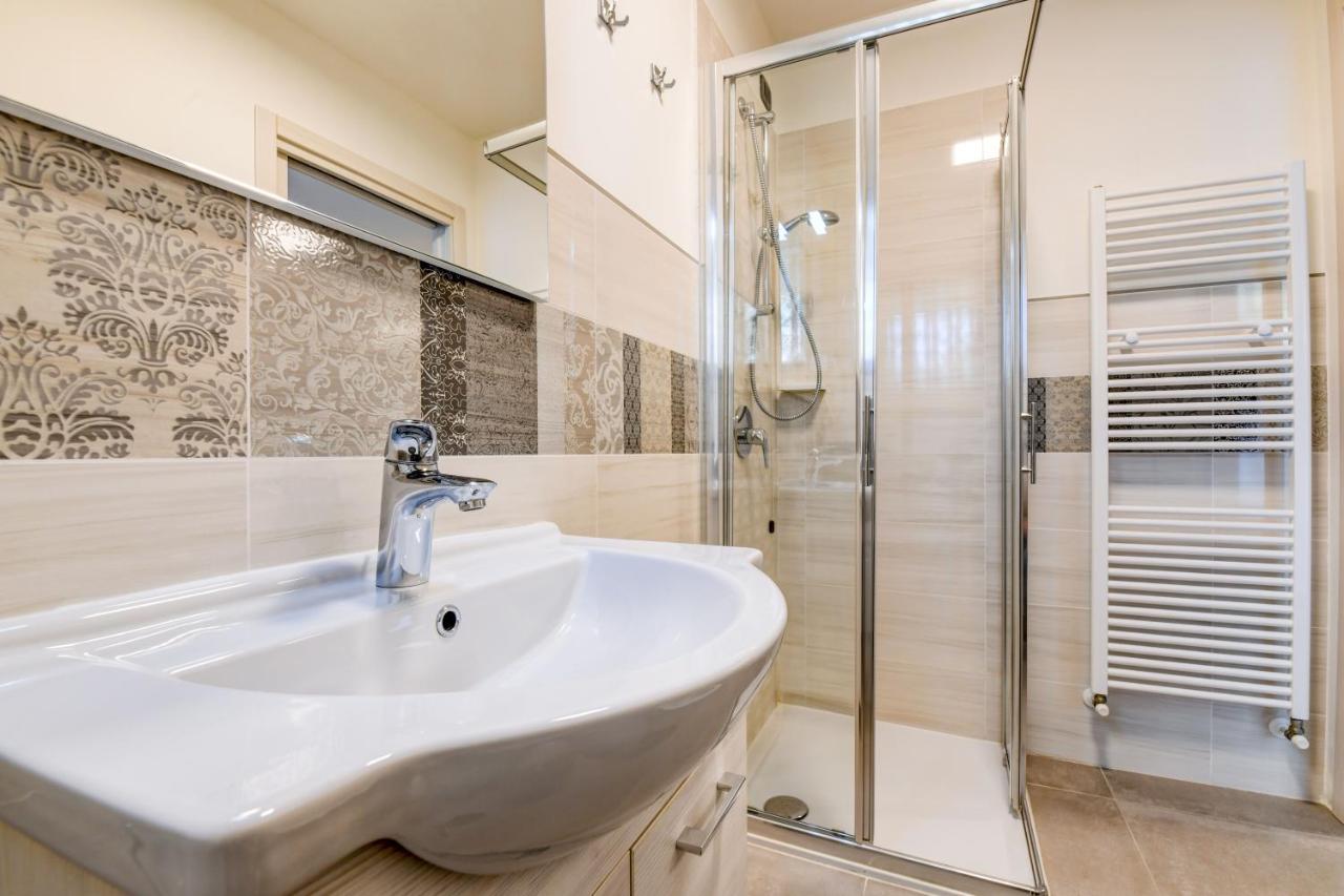 Garda Diamant Bed & Breakfast Desenzano del Garda Dış mekan fotoğraf