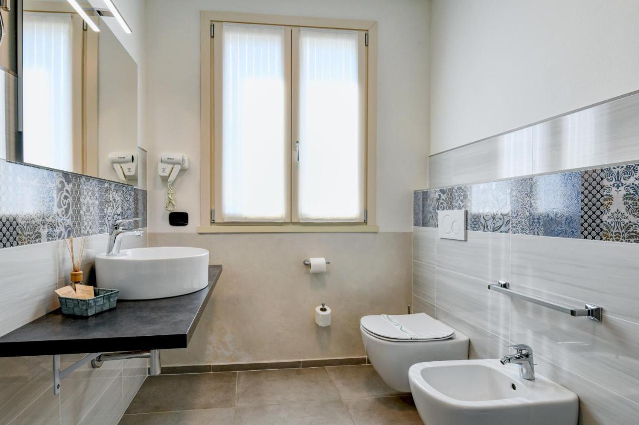 Garda Diamant Bed & Breakfast Desenzano del Garda Dış mekan fotoğraf