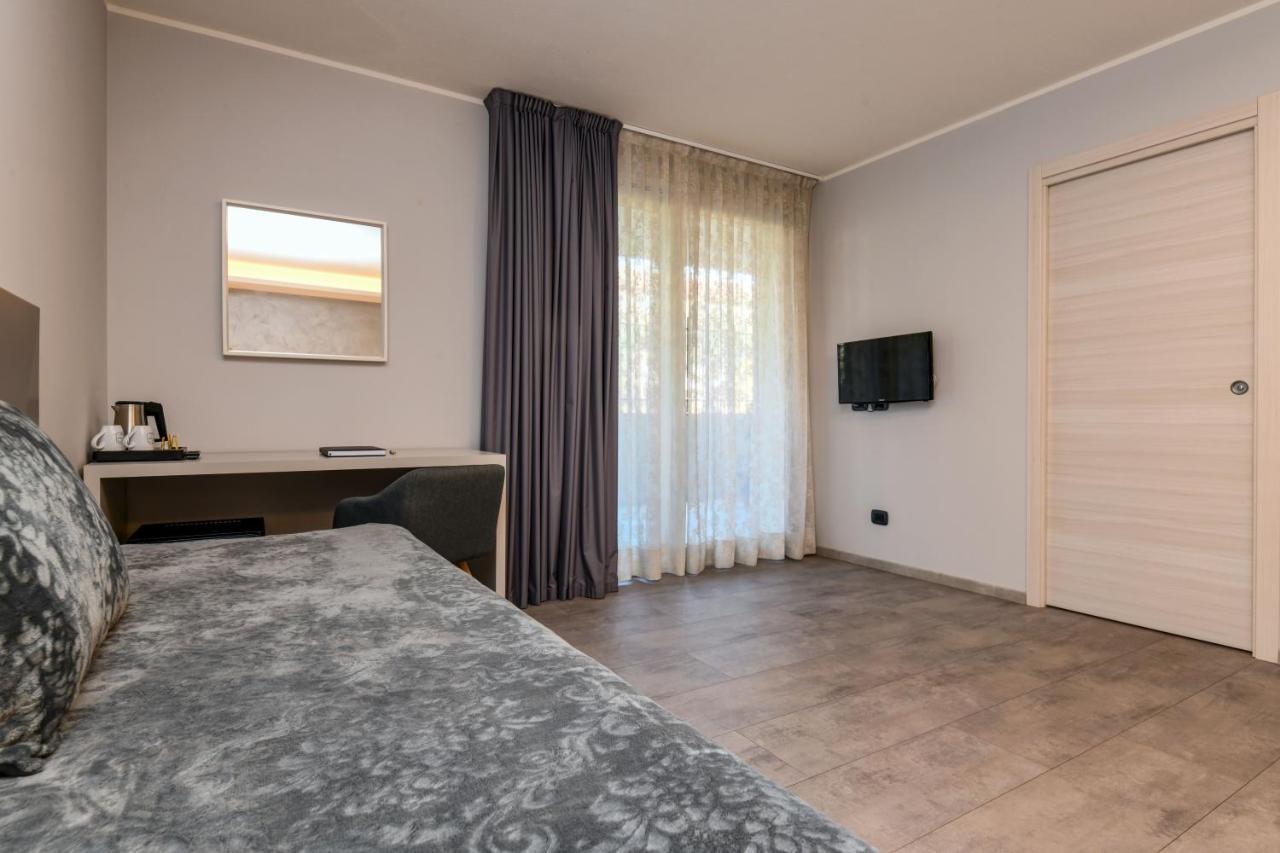 Garda Diamant Bed & Breakfast Desenzano del Garda Dış mekan fotoğraf